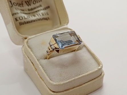 zlatý dámský prsten s akvamarínem, Au 585/1000, 14 kt, 30. léta, I.ČSR