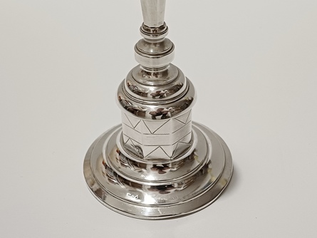Svícen Art Deco , stříbro 800, 224 g, I. ČSR, kubismus