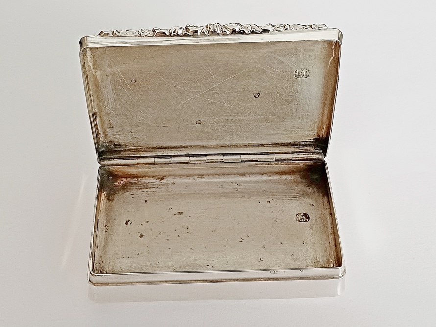 Dóza na tabák, stříbro, 13 lotů, Ag 812,5/1000, 99,2 g, Rakousko Vídeň