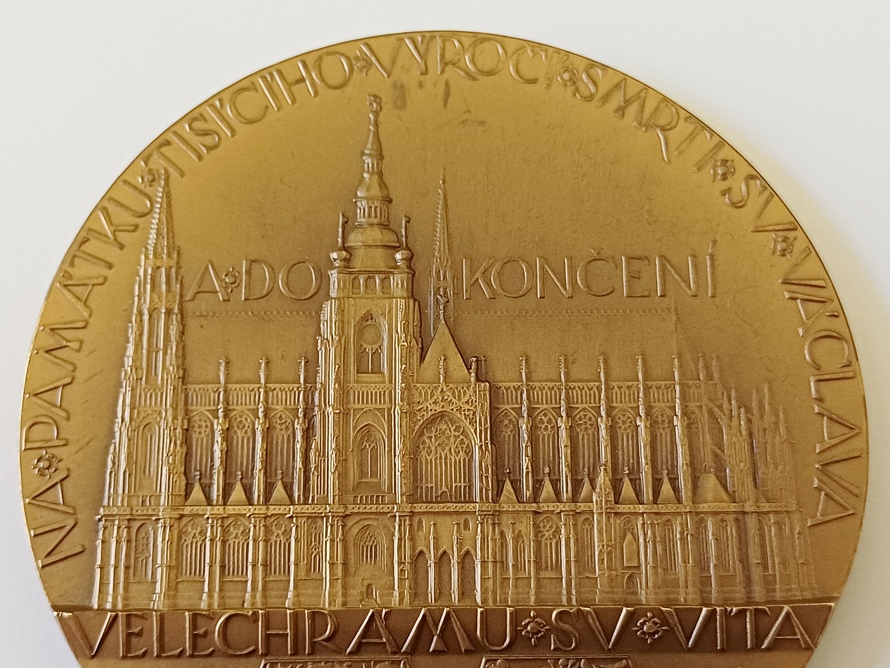 medaile - 1000. výročí smrti Sv. Václava a dokončení chrámu Sv. Víta