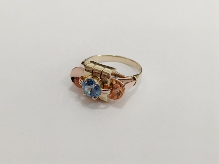 zlatý prsten se safírem, Au 585/1000, 14 kt, Art Deco, I.ČSR